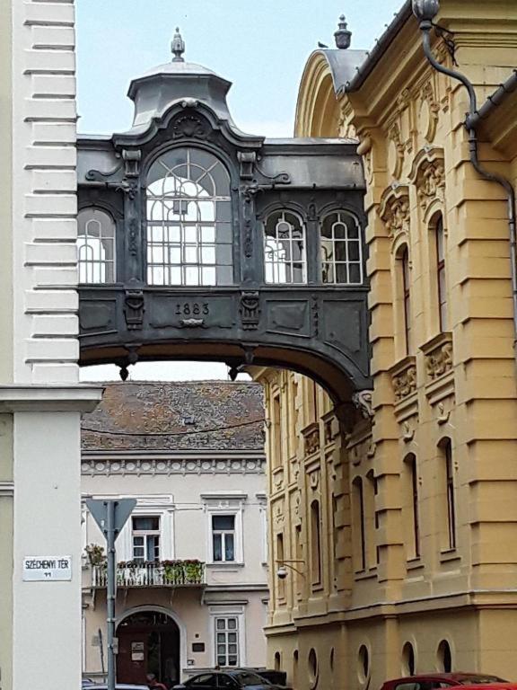 Tomka Apartman Szeged Bagian luar foto